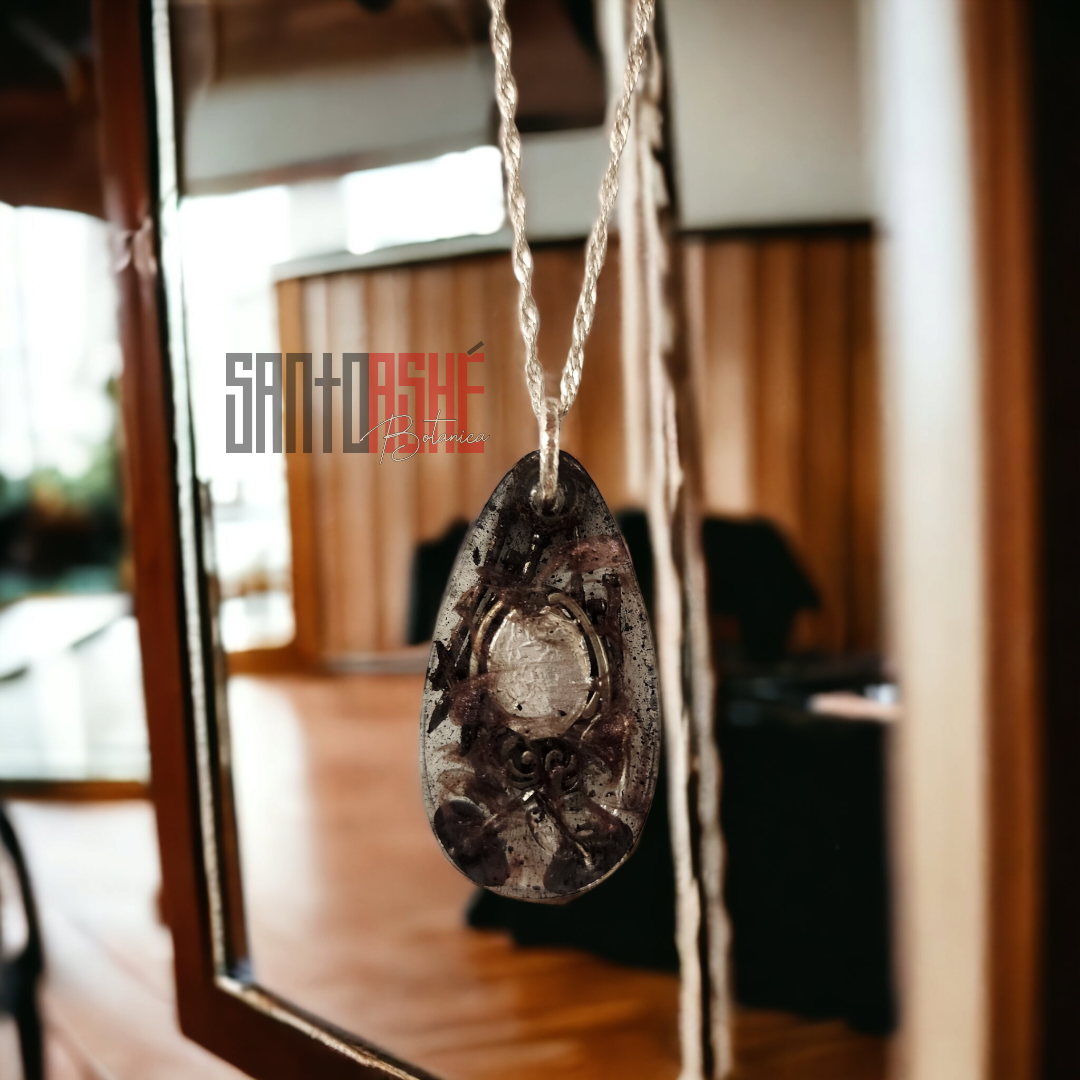Smoke n' Mirrors Amulet