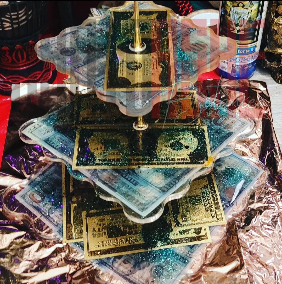 Bank Tower | 3 Tier Altar Display
